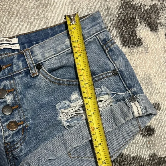 ONE X ONE TEASPOON Bandits Cut Off Distressed Denim Shorts 26 - Picture 6 of 9